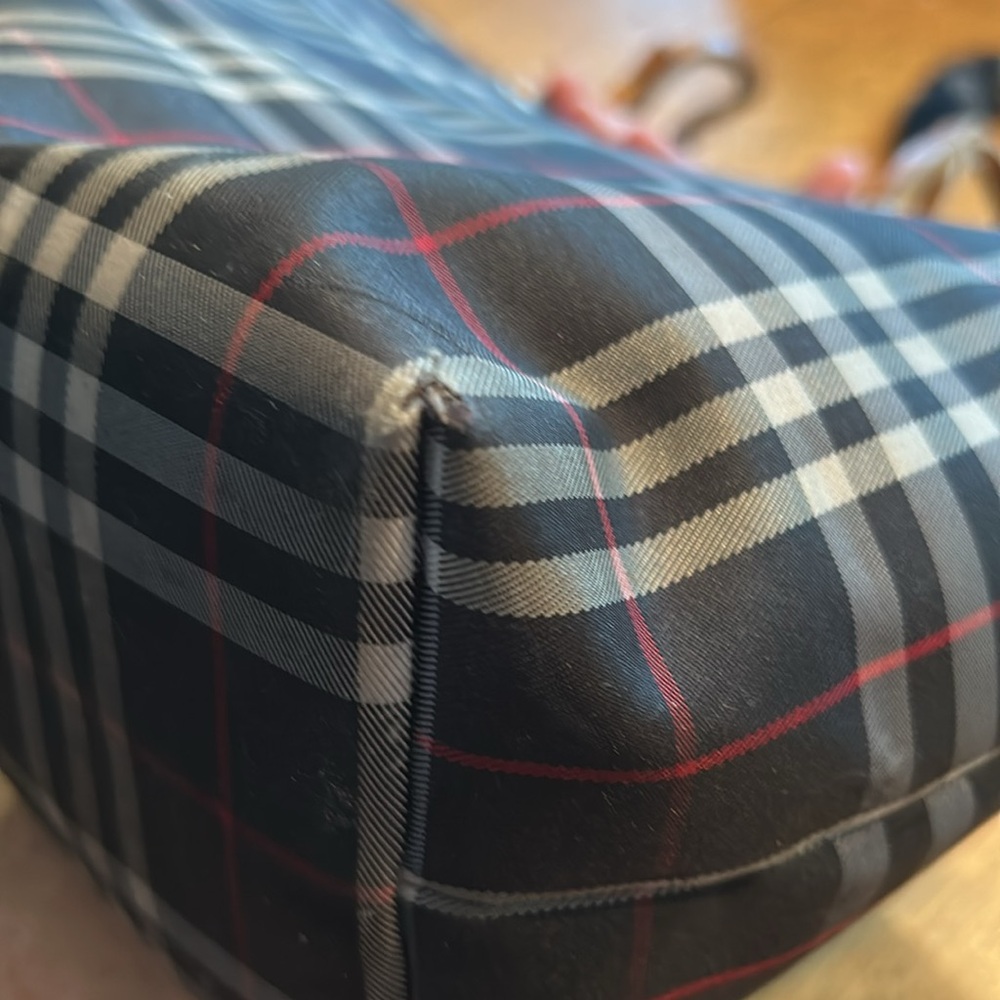 Burberry mini tote - Picture 6 of 13